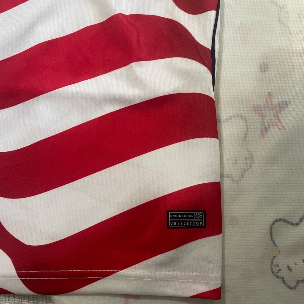 USA Men's Soccer Jersey in Red, White & Navy - Number 8 - Picture 6 of 7